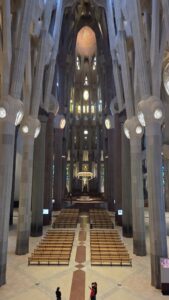 サグラダ ファミリア教会内